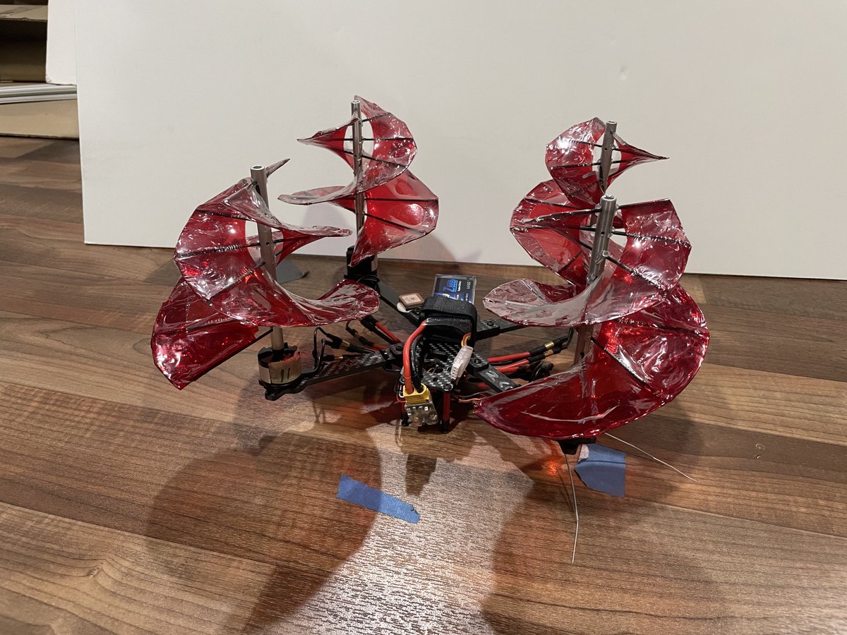 PeterRyseck's tweet photo. The Leonardo Davinci Airscrew from the 1480s actually works. https://t.co/gagYgYdxrj https://t.co/1WnJBENNjy