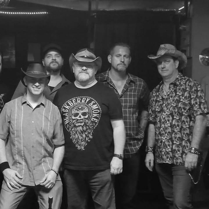 BlacktopRodeo's tweet photo. Ready for the shows this weekend (hopefully)! #blacktoprodeo #pbrlouisville #macshideaway #louisvilleky #NewalbanyIN https://t.co/WhC8Fa8KrZ