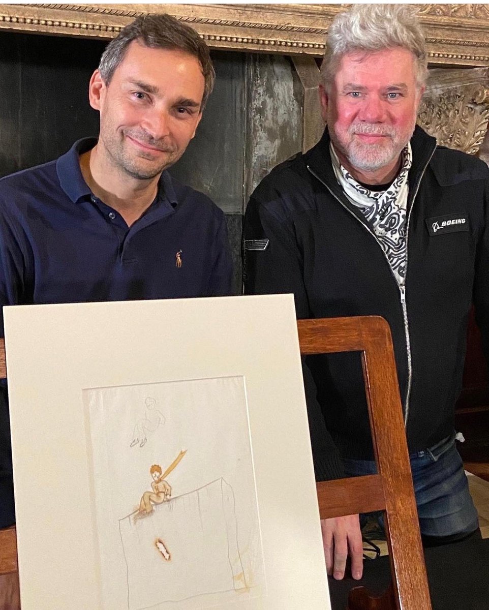 CaptainLacroute's tweet photo. [#AirFrance] Pour la 1ère fois le manuscrit du "Petit Prince" d’Antoine de Saint Exupery traverse l’Atlantique pour rejoindre Paris
Le Commandant de Bord #AF007, Jean Michel Buffet, est devenu pilote grâce à la lecture des aventures de "StEx"
#Emotion
Top décollage
Arrivée à 8h50 https://t.co/Vm1hcP5Gps