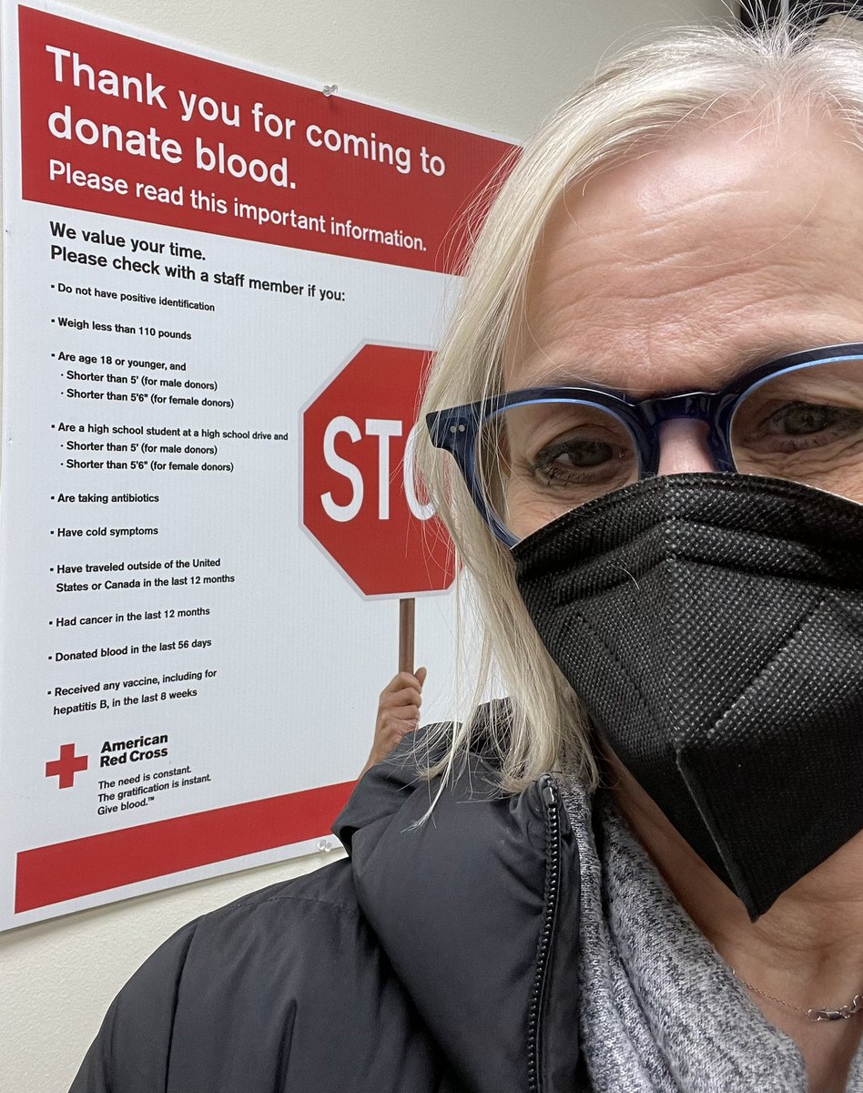 staceynewman's tweet photo. St. Louis hospitals begging for blood & state help to stay functioning. I gave blood & federal medical staffing showed up (MO Gov said sorry). #RedCross #YouCanHelpToo #ChristianNEHospital https://t.co/hcp91GBdRH
