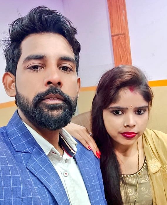 CenPriya's tweet photo. आज हमारी शादी की सालगिरह है 🎂🎂🎂 https://t.co/FF9ppXXHCW