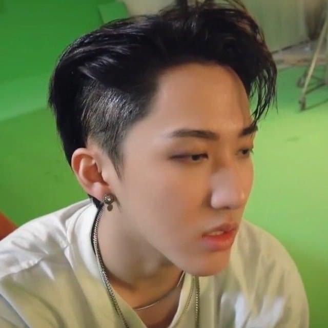 bangmnh0's tweet photo. se imaginan tener de vuelta a changbin undercut para el cb¿???

COLAPSO https://t.co/lKRx8E9oeJ
