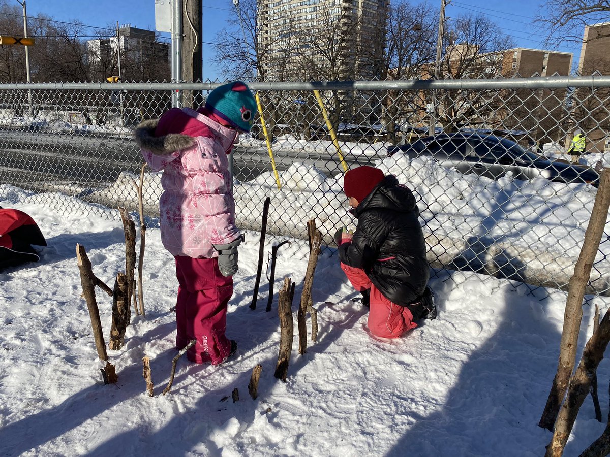 pam_ecoschools's tweet photo. Day 3 of winter structure play with sticks and snow build language, spatial and collaborative skills #winteroutdoorlearningTDSB @EcoSchoolsTDSB @melanininnature @TDSB_Islington https://t.co/lZOUVIf9Kt