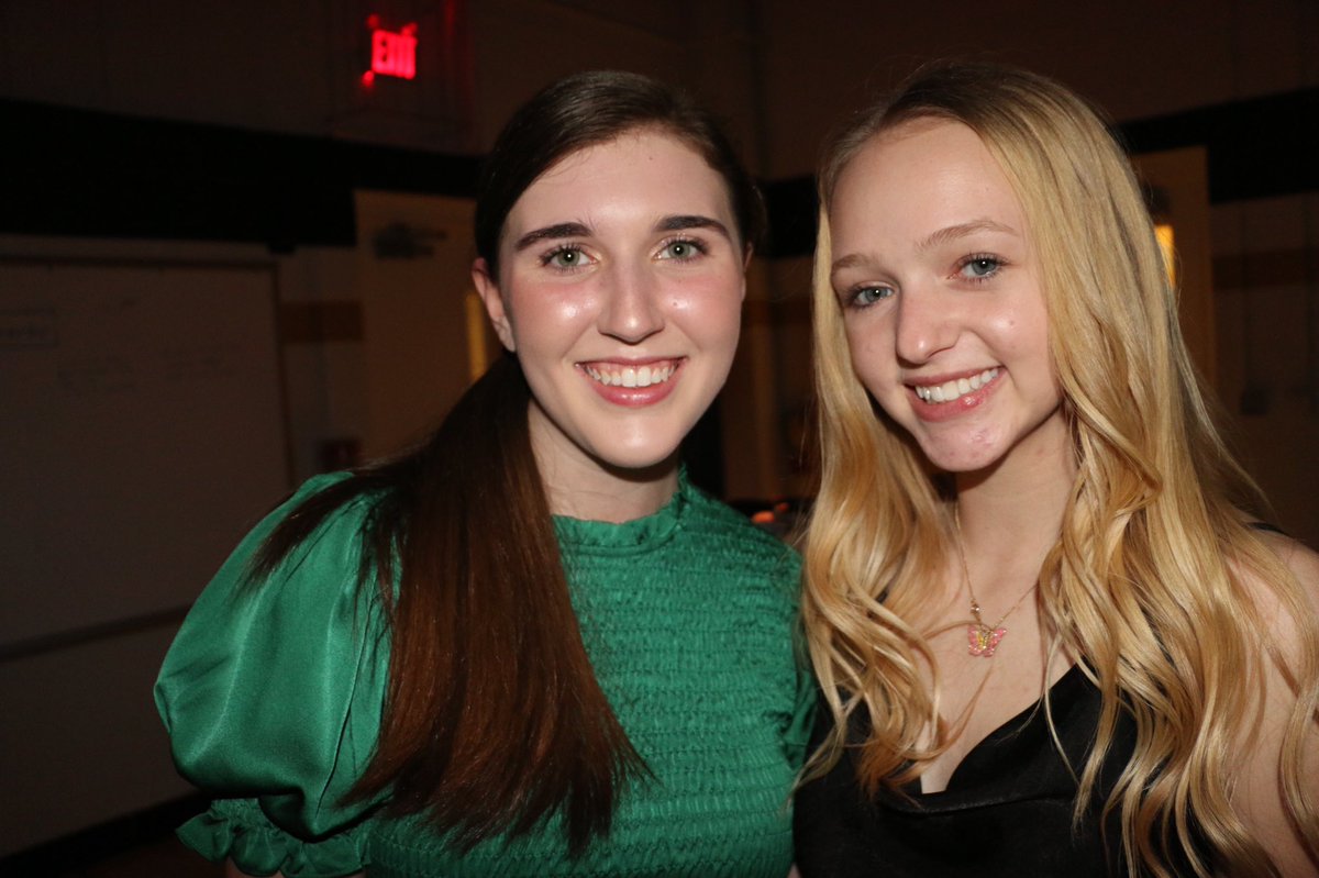 ❄️ Over the weekend, our MS &amp; US students finally enjoyed their #Winterfest2022 dances. We are so thankful these traditions continue! ❄️ #sdsw