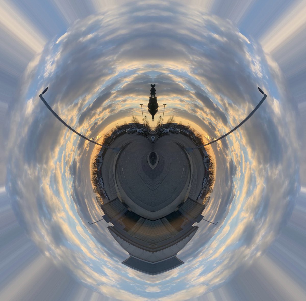 ms_scoca's tweet photo. Worm hole / Tiny earth landscape edits in digital photography 🤩 https://t.co/nfkwscu5RV