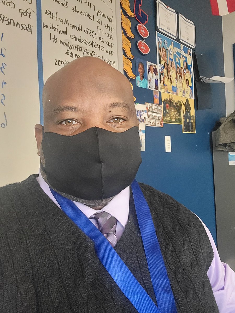 goonsquad6's tweet photo. Entrepreneurship is my favorite lesson to teach! I am ready for my students to open their businesses. They are taught about advantages and disadvantages of business ownership. Each student will also learn how to write a business plan. https://t.co/fVQj6fbRG1