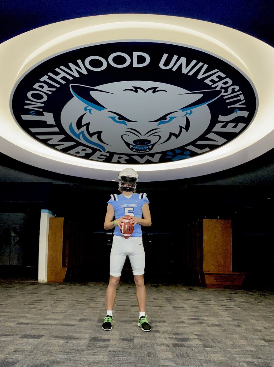 TheD_Zone's tweet photo. Traverse City West 2022 QB Brandon Konchek has committed to Northwood

https://t.co/cfNZsUTprt https://t.co/gzaboWywmA