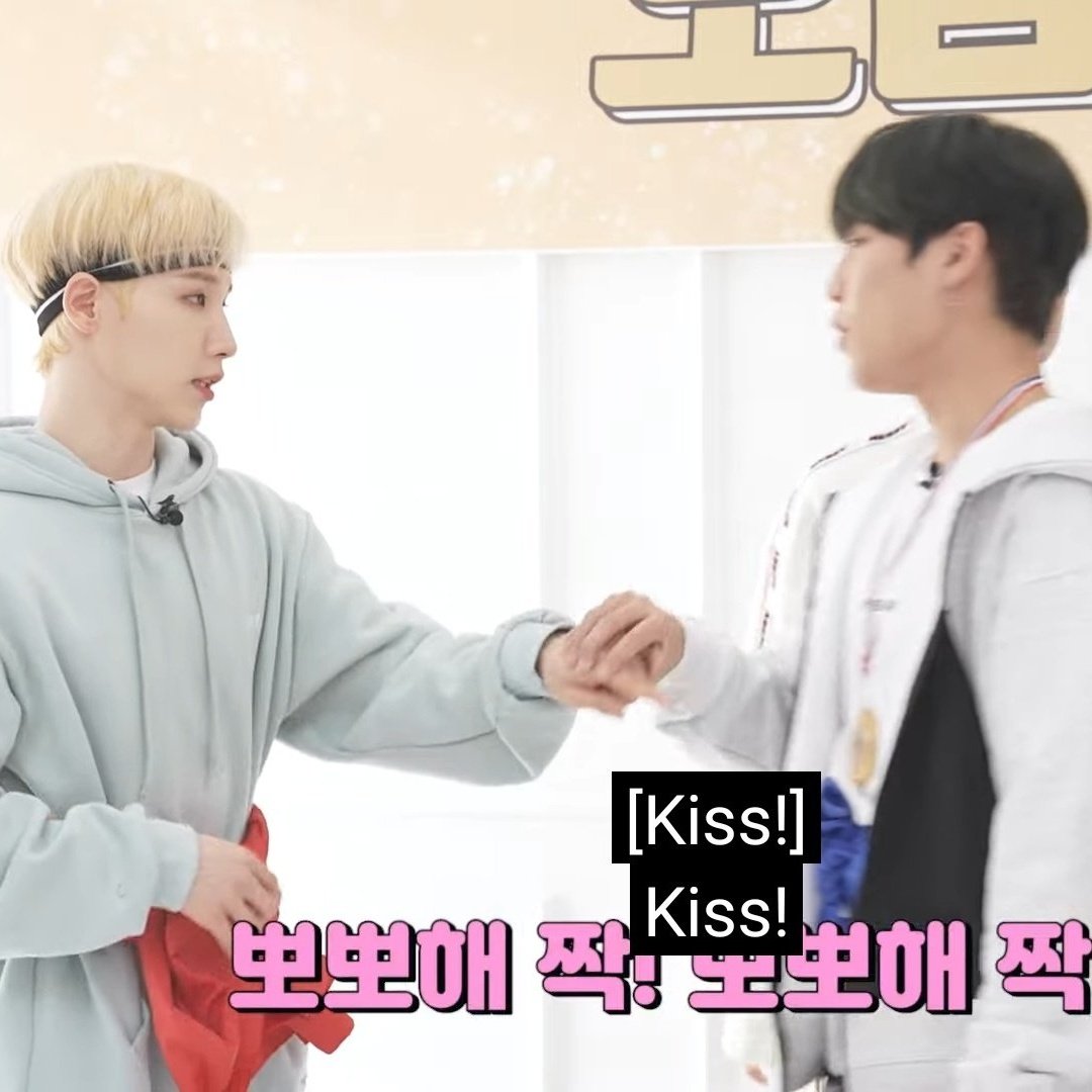 6lXVERSE's tweet photo. istg chocoz always tryna kiss each other https://t.co/7gQbmH0uNg