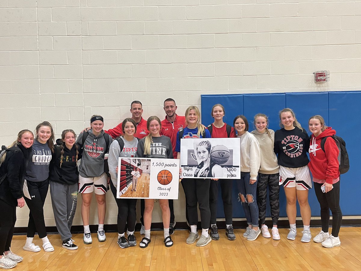 TiptonLady's tweet photo. Congratulations to our Junior PG @myraclaas4 on hitting career point 1500!!! https://t.co/8XRQ1Zlfw0