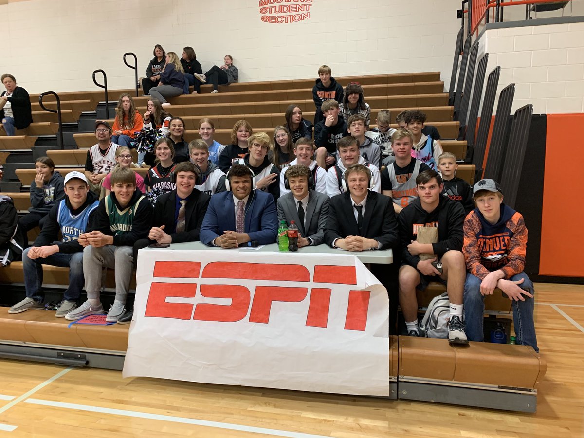 ⁦<a href="/SCSActivities/">Stanton 🐴 Activities</a>⁩ ESPN has arrived at the Mustang gym!#espnsports#mustangpride