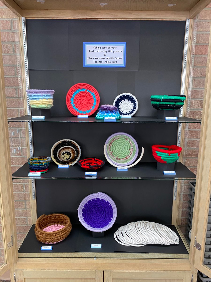 yorkart2111's tweet photo. Thank you @PlumLib for hosting 8th grade coil bowls and baskets for the month of February. So happy to display student work in the community! #middleschoolart #arteducation #artsed #fiberarts #WeAre44
#MustMakeMon #K12ArtChat https://t.co/j7MTqCeOoh