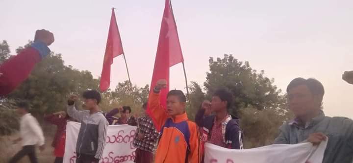 kiskha_'s tweet photo. #Yinmarbin's citizens gets up of bed with rebellious spirits and rejected fascist regime till anniversary of failed coup .

#2022Feb1Coup #SilentStrike 
#WhatsHappeningInMyanmar 
#RedCampaign_1YearOfRevolution https://t.co/FN4kLFQq3r