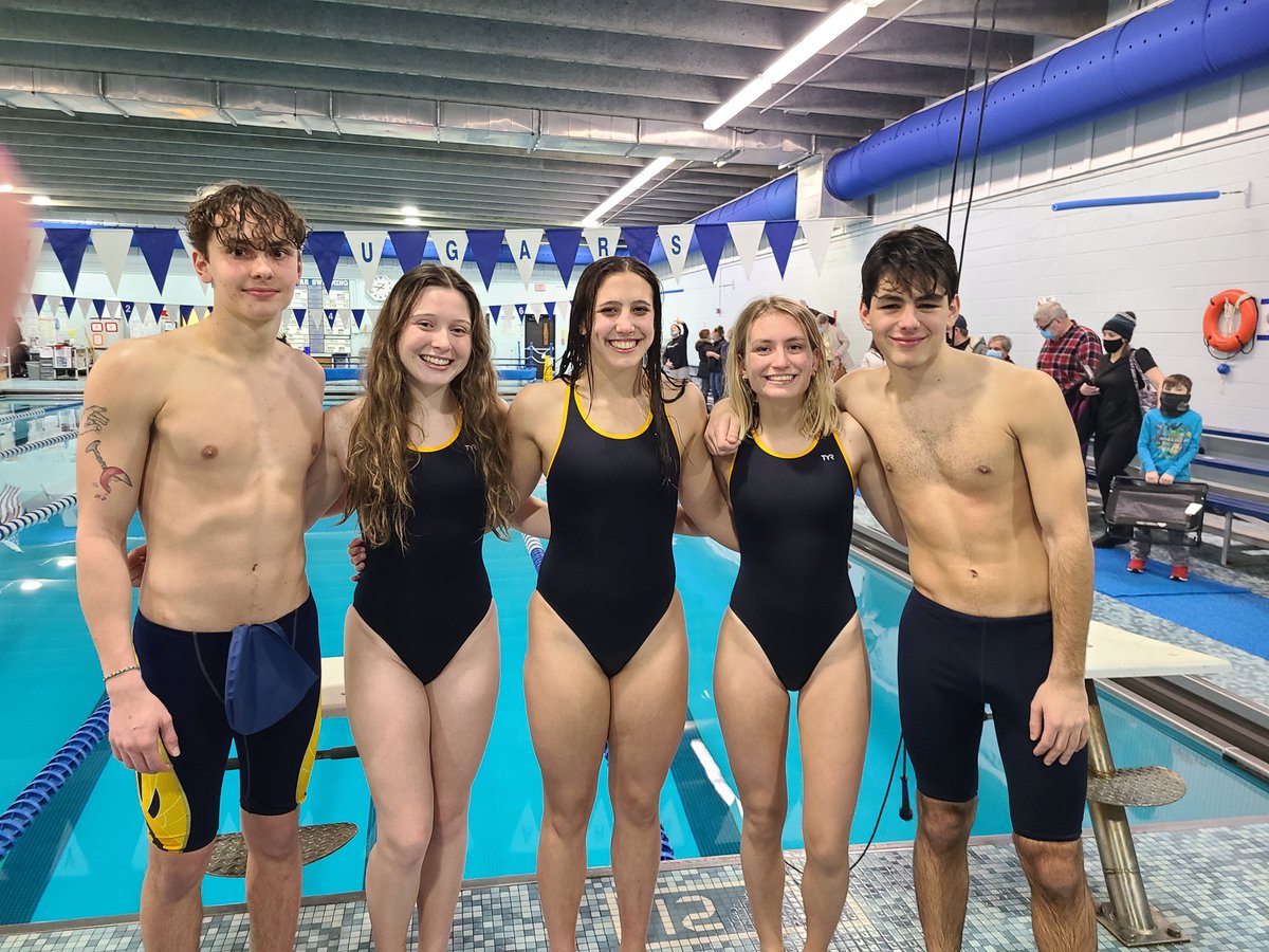 JTHS_Swim_'s tweet photo. Congratulations to our seniors!! What a great group! They will be missed! https://t.co/Y52x8b5GhW