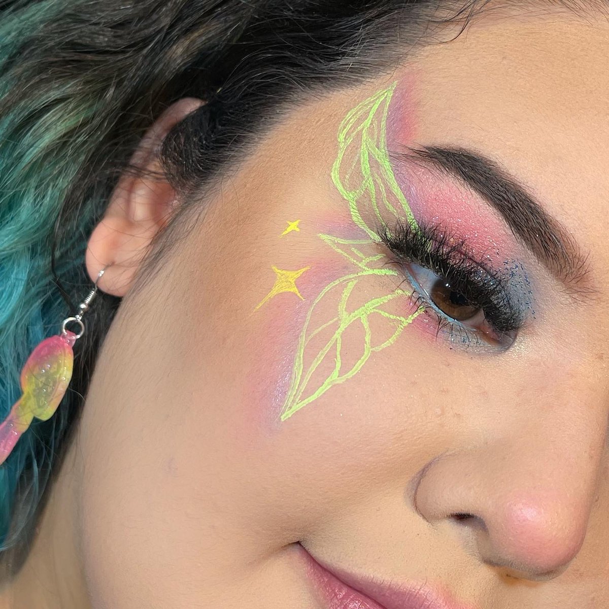 anamakeart's tweet photo. #Fairymakeup #Makeup https://t.co/iGLSYdSPUn