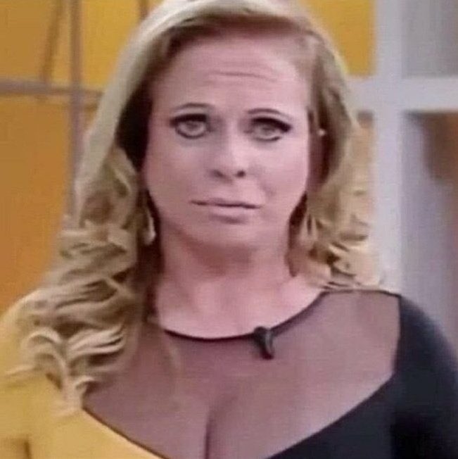 acervojonliyoa's tweet photo. Senta que ela vai começar o discurso #BBB22 https://t.co/HsfCA3sRMd