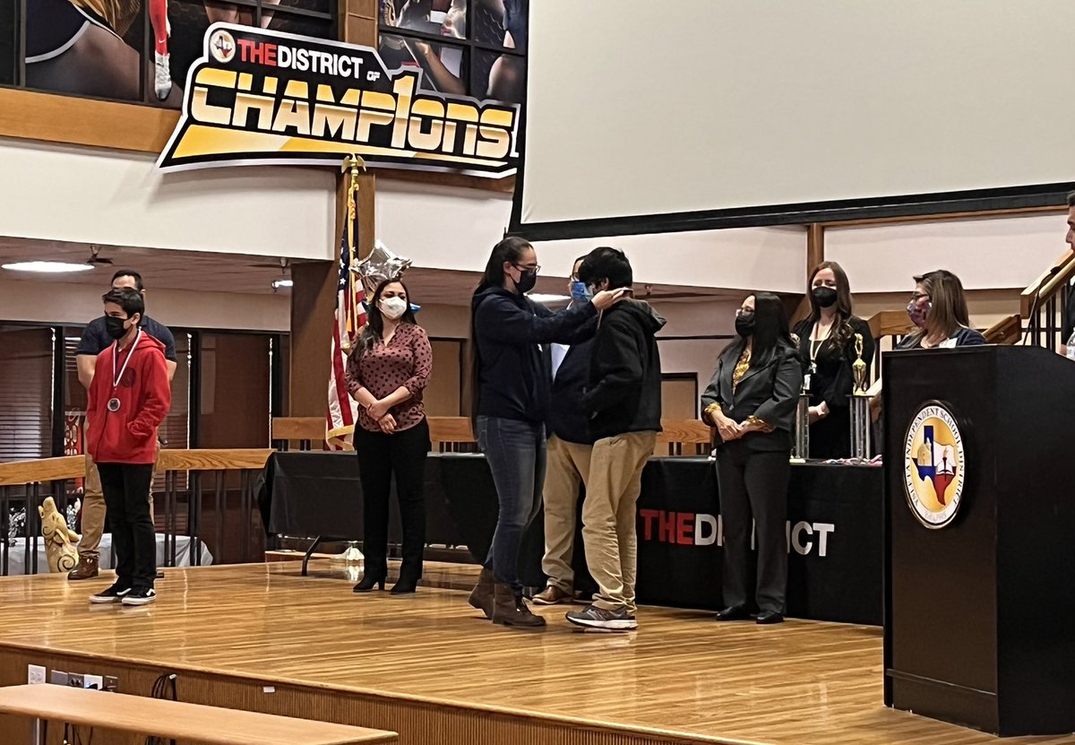DannyBustos14's tweet photo. YISD District Science Fair awards Ceremony. The Rebellion’s very own Aiden takes first place in the Systems Software category!!! One student, one family, one achievement at a time!!! #TheDistrict #ForTheValley @TheRebellion_DM @YMRebels https://t.co/2ozPpEWb6C