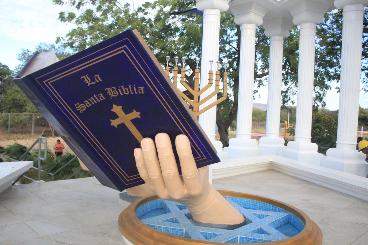 #Mateare // Espectacular 🙏🙏 la Plaza de la Biblia en nuestro municipio un proyecto más de nuestro buen gobierno sandinista ❤️🖤
#𝙎𝙤𝙢𝙤𝙨𝙋𝙪𝙚𝙗𝙡𝙤𝙋𝙧𝙚𝙨𝙞𝙙𝙚𝙣𝙩𝙚 
#𝐆𝐨𝐛𝐢𝐞𝐫𝐧𝐨𝐬𝐋𝐨𝐜𝐚𝐥𝐞𝐬𝐍𝐢