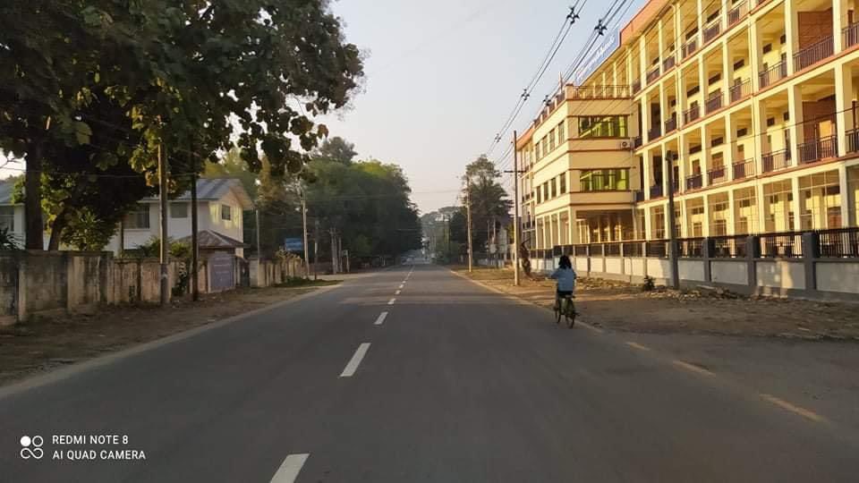 TTFR__Myanmar's tweet photo. Although Junta suppressed civilians not to participate in #SilentStrike ,The whole Myitkyina City is silent now . Silence is the Loudest Scream. 

#RedCampaign_1YearOfRevolution
#2022Feb1Coup
#WhatsHappeningInMyanmar https://t.co/enqC2D0JCC