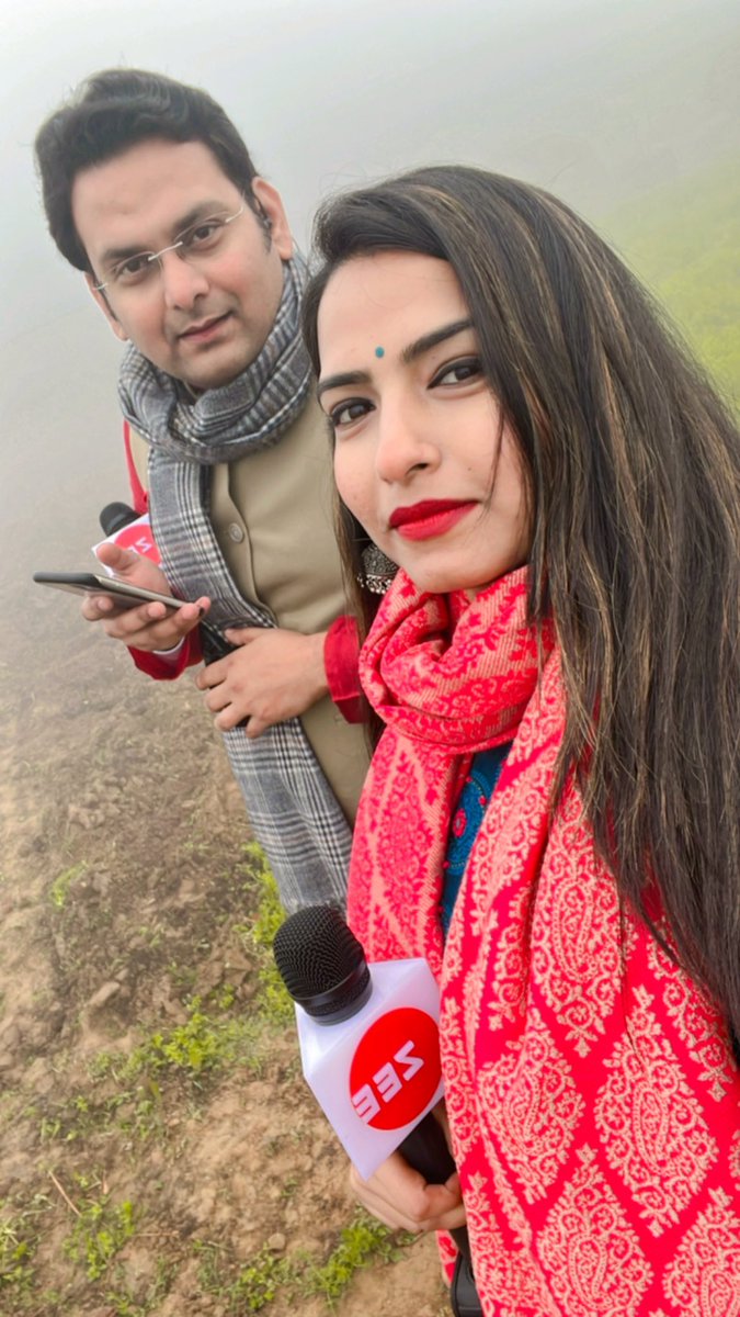 RajLaveena's tweet photo. #BudgetHindustanKa जुड़िए मेरे और @irohitr के साथ @Zee_Hindustan https://t.co/it7ZJSEfiE