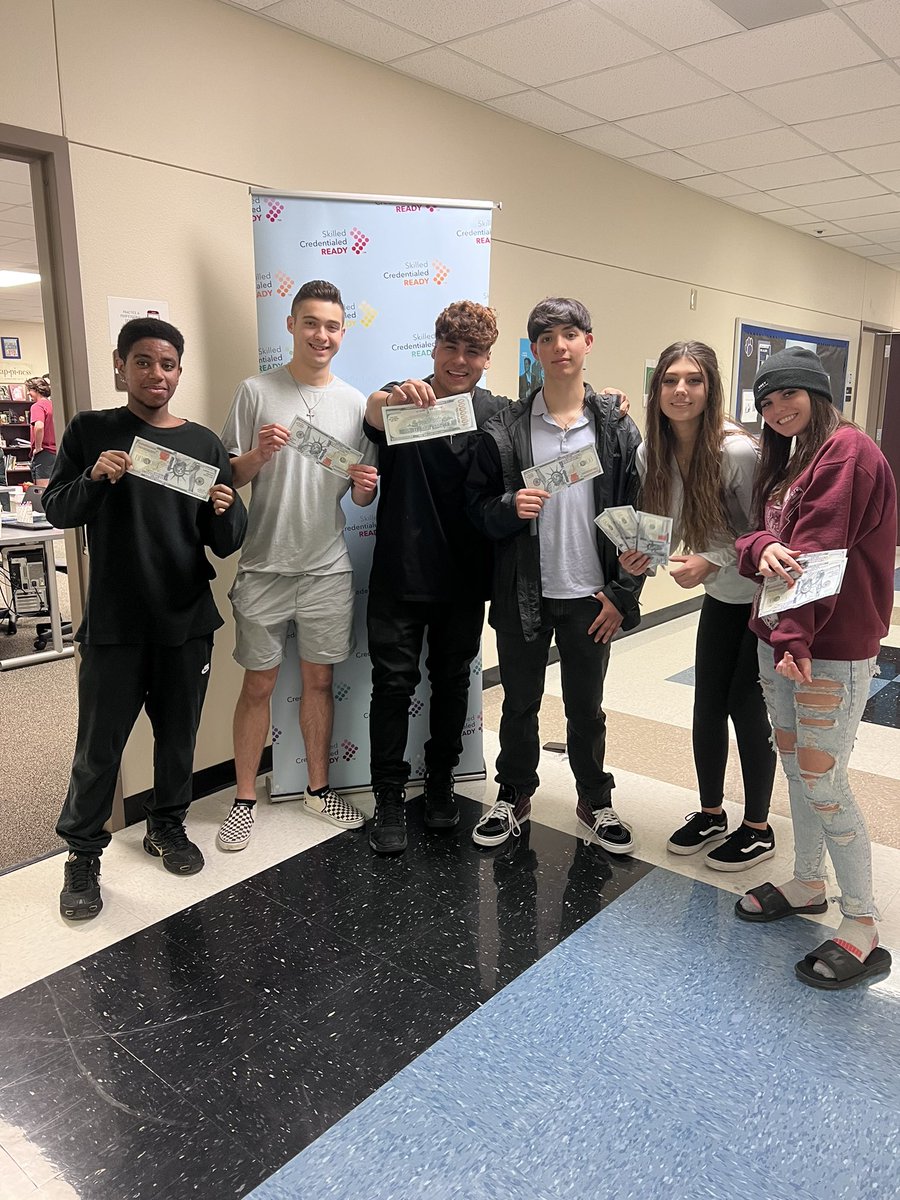 MrsRightonMoney's tweet photo. These students represented @ByronNelsonHigh and @NisdCTE so well tonight! And they earned a few million dollars to spend in class, too! π ππΌπ€ππΌ #NISDShowcase #IAmNISDCTE https://t.co/yIqjJUTPBt