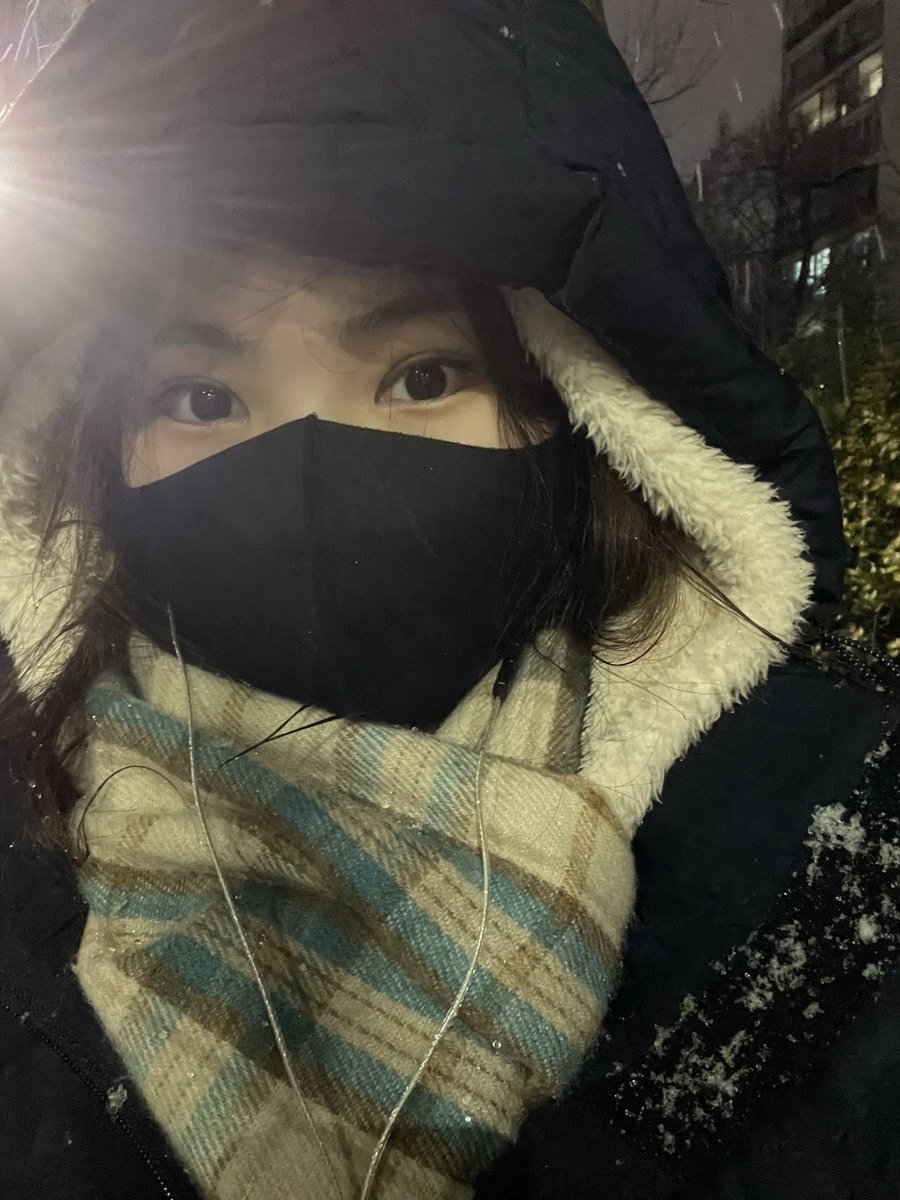 rinaselca's tweet image. 