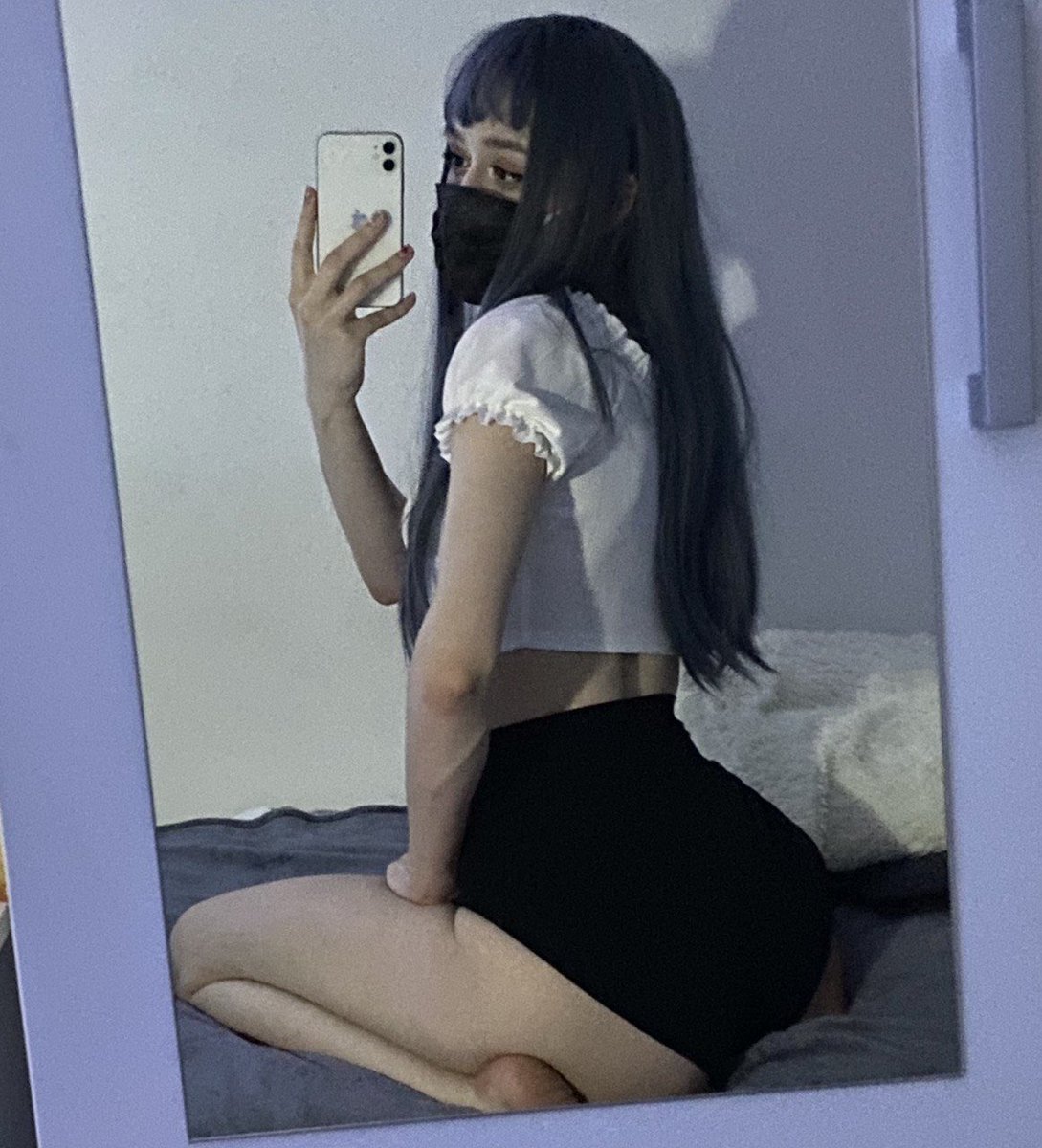 wiiwroxy35's tweet photo. Welcome to my free onlyfans 

https://t.co/FzVmqlSX0e

#onlyfans #KissesDelavin https://t.co/OWaspe9hzn