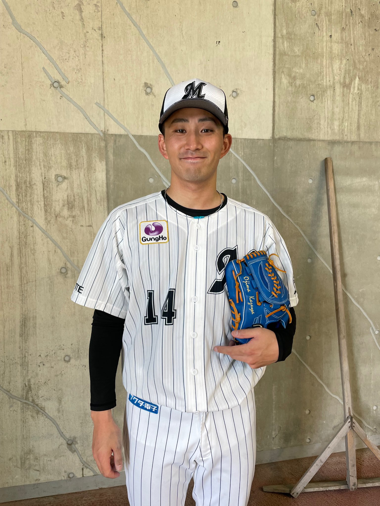 高額売筋 千葉ロッテマリーンズ アクリルキーホルダー CLM 小島 i9tmg