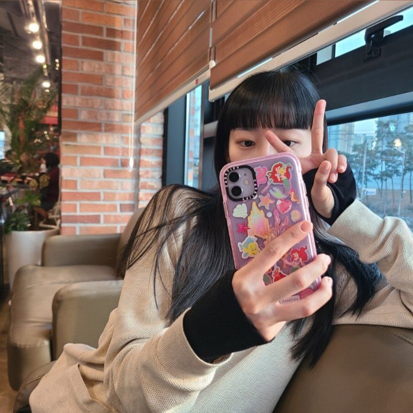 yeeunzip's tweet photo. a princess

#YEEUN #장예은 #예은 #CLC #씨엘씨 https://t.co/8DL1WArJtt