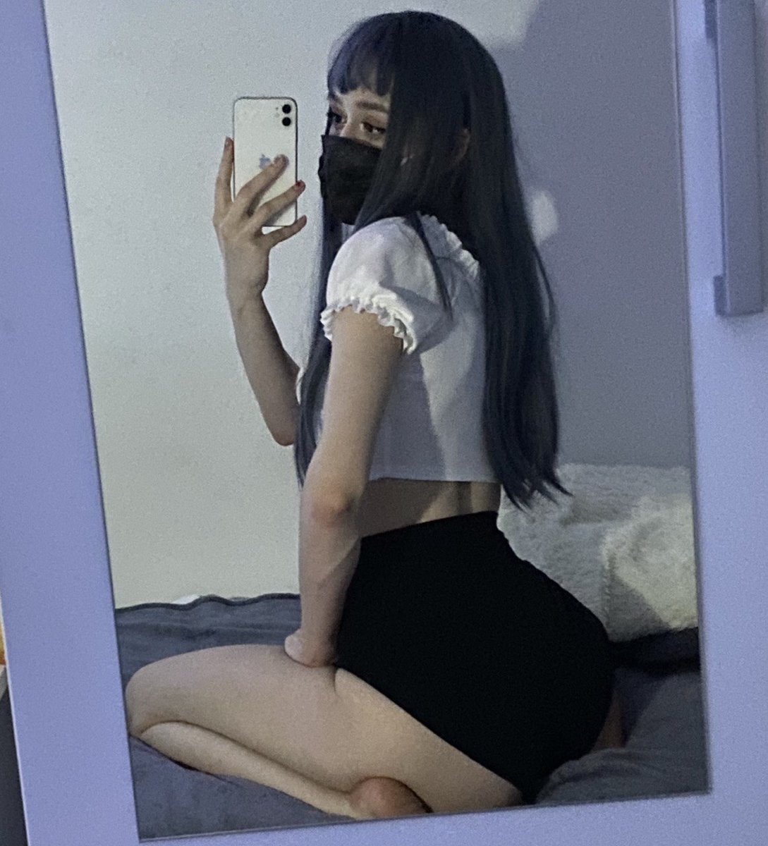 wiiwroxy35's tweet photo. Welcome to my onlyfans 

https://t.co/FzVmqmaxRM

#onlyfans #GenshinImpact https://t.co/n7r562Pepx