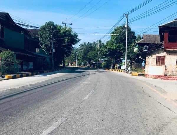 kiskha_'s tweet photo. One year full of Military Coup, people of Dawei's #Launglone tsp joined the #SilentStrike on today.

#RedCampaign_1YearOfRevolution
#2022Feb1Coup
#WhatsHappeningInMyanmar https://t.co/Qw7AMic1NA