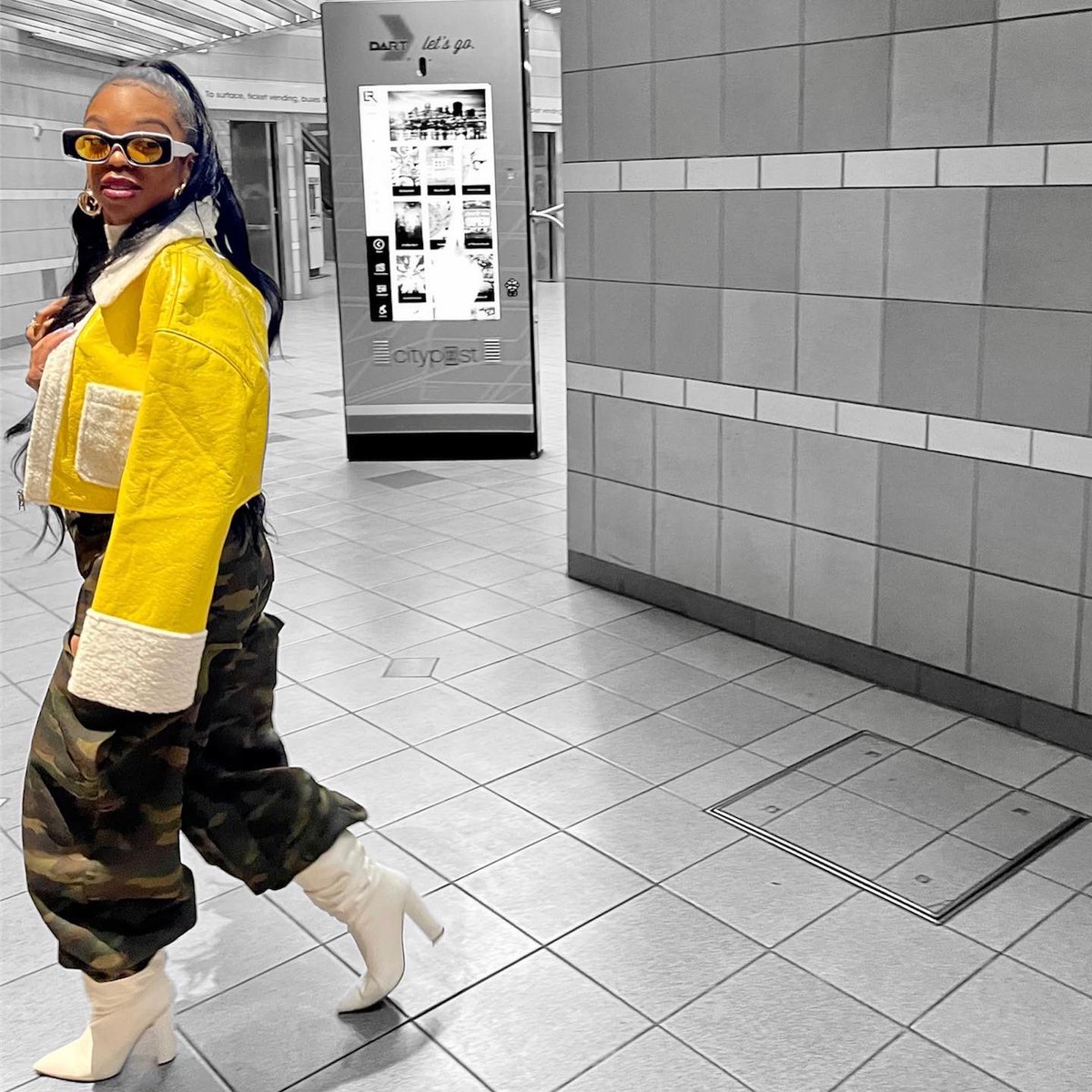 BriaCharlise's tweet photo. the leader of the new school!
#BillionaireB https://t.co/WFZX31zOVW