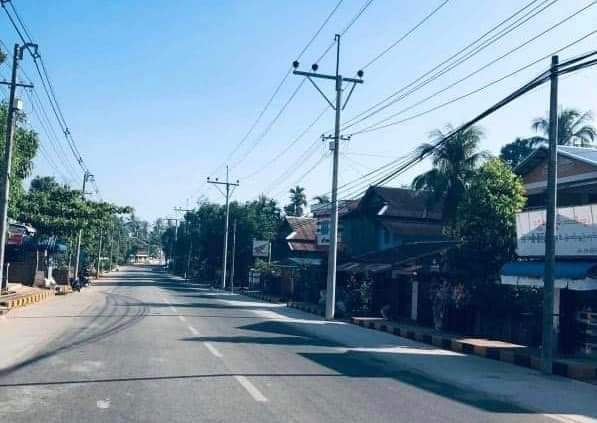 b3rry_y's tweet photo. Silent demonstration against the military coup took place in Longlone, Dawei, Tanintharyi Region.

#RedCampaign_1YearOfRevolution
#2022Feb1Coup #SilentStrike
#WhatsHappeningInMyanmar https://t.co/hPNc1O0w2Z