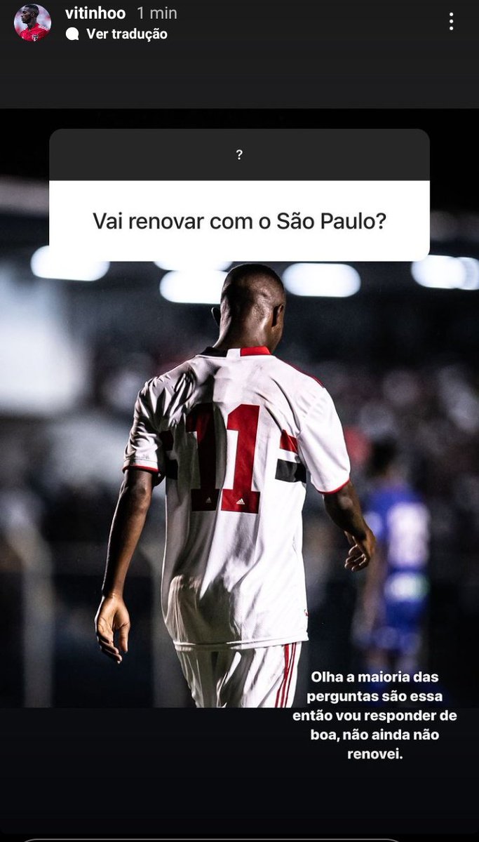 somosaopaulinos's tweet photo. Vitinho respondeu um torcedor que perguntou se ele vai renovar com o São Paulo: https://t.co/ZDYh16CDom