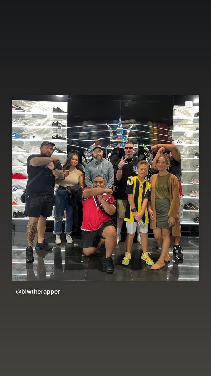 HardKore Wahine tweet media