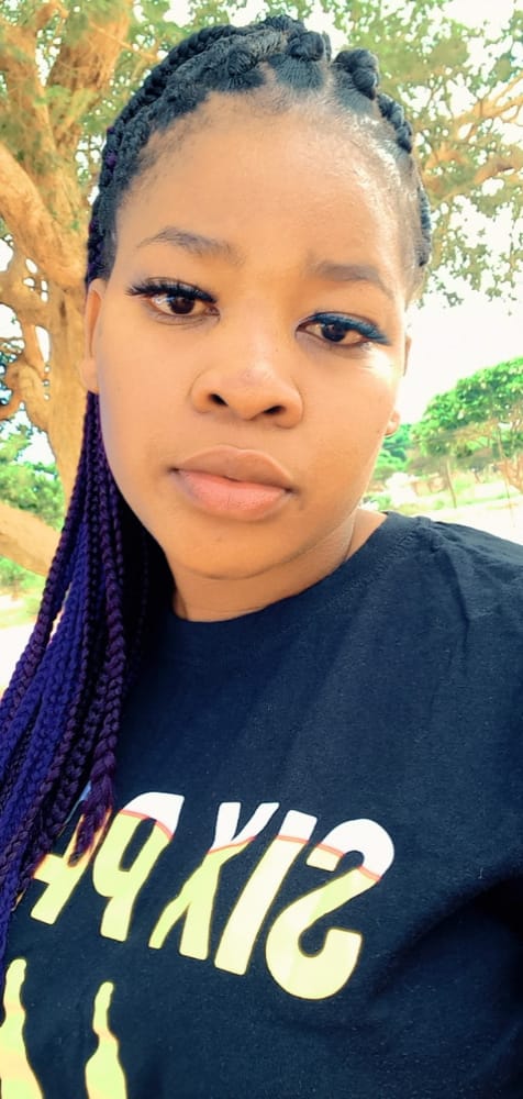 monene_desia's tweet photo. Dede❤ https://t.co/dufKxoavqw
