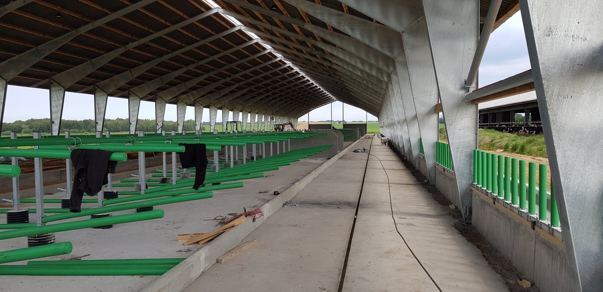 CowWelfare's tweet photo. Back in 2019 this Danish farmer installed Flex Feed and Flex Stall on his farm.
Two years later, the equipment is still standing, proving that Cow-Welfare offers high quality and reliable products. ๐ฎ๐๐ช๐
#cowwelfare #cowcomfort #flexfeed #flexstall #welovecows https://t.co/X3hrKaXnjK