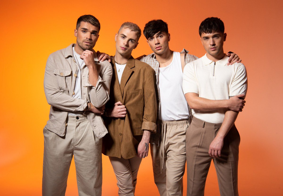 Olly_Marmon's tweet photo. Thank you! @UnionJworld 
We had so much fun on this shoot &amp; I’m so excited and honoured to be back working on your hair again!!👌🏼
looking fresh and slick for their comeback
💈✂️ 
#AffinageSalonProfessional #ASP #Wahl #WellaProfessional #MensHairdresser #10YearsOfUnionJ https://t.co/ywrsLXjOAN