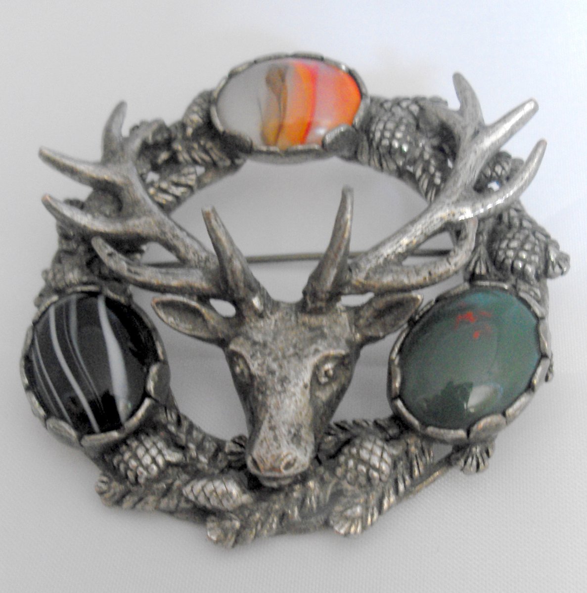 CartersCollecta's tweet photo. #TuesdayMotivation #StaySafe
Woken by #FatLil at 5.15, 
then @ccboyo at 6.30. At 7.25 he was dictating poetry to me

Theme: #Jewellery

Aim:
Do what I can

If you're stuck for unusual #giftideas, take a look at our website

https://t.co/YIz7mpxdjz

#MHHSBD #NOTHS #Shop #Vintage https://t.co/5scmx9IPF9