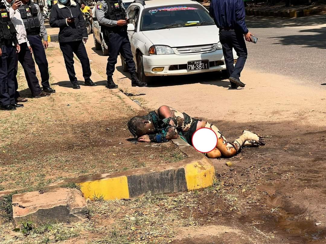 Yangon, February 1

 In Kyaukpadaung, a local,Ko Aung Aung, set himself on fire, protesting against the return of the military dictatorship in 2002 and 2005.  Aung Aung was taken to hospital but is expected to die .It is an emergency. <a href="/RapporteurUn/">UN Special Rapporteur Tom Andrews</a>
<a href="/POTUS/">President Donald J. Trump</a> <a href="/YourAnonRiots/">Anonymous🐾🐈‍⬛</a> <a href="/cnnbrk/">CNN Breaking News</a>