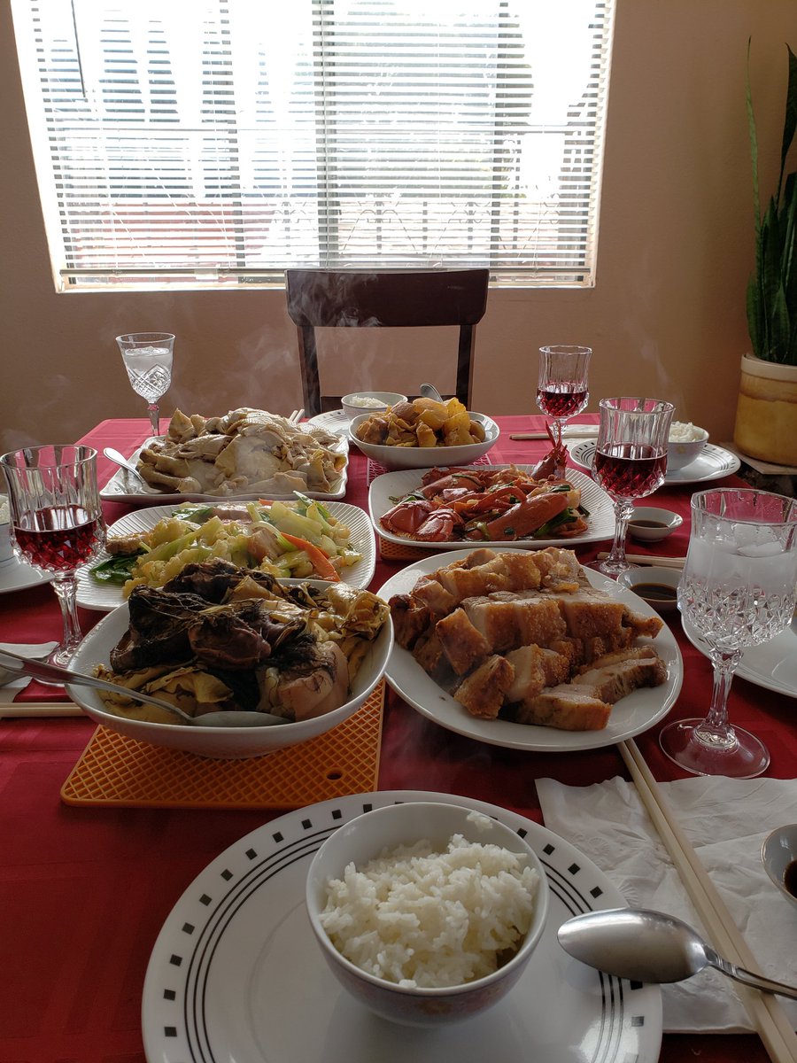 Ardor306's tweet photo. Happy Chinese New Year everyone! I hope this year will still be a great one. 🎆🎋🍶

Nice meal to have. https://t.co/eKxtwkzpU5