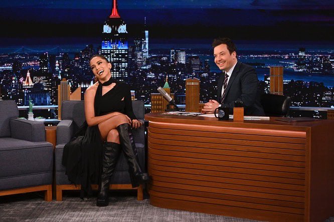BrandonSilv's tweet photo. ROCKSTAR @Anitta @JIMMYFALLON https://t.co/Gs5NzFxaRH