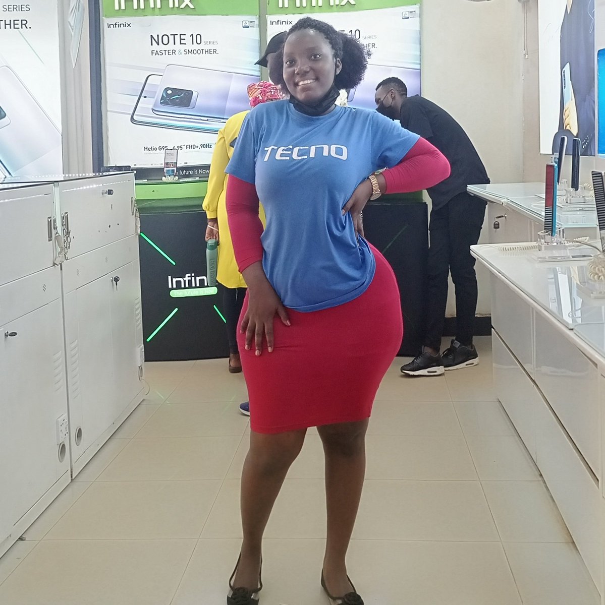 Proudbae12's tweet photo. Ki uganda kitandise okunyumila https://t.co/yIeeBWBfo3