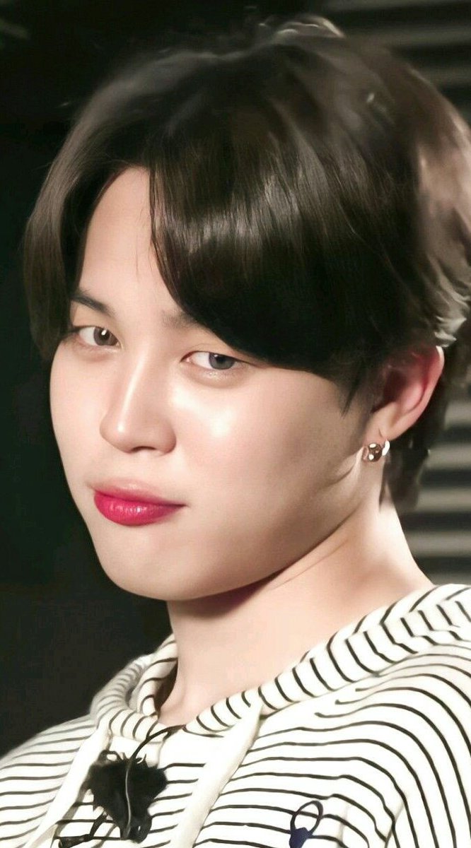 Ana_jungkook1's tweet photo. Te recuperaras pronto mi vida </3 🥺
#WeLoveYouJimin https://t.co/sl7cWyOwU6