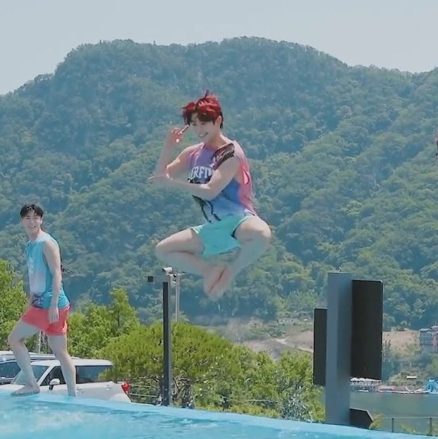 MOSIfourclober's tweet photo. 여러분(0명) 물어볼게 있는데 아로하 눈물샘 자극하는 애들 노래 인용으로 하나씩 적고 가주심 안돼요? https://t.co/OW6Z9FVhzK