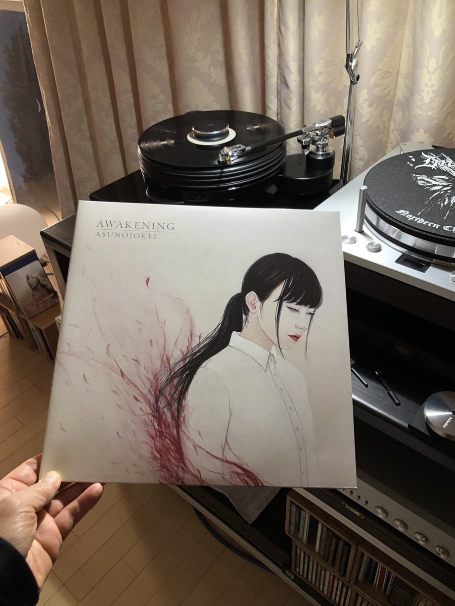 レコード盤で聴く「明日の叙景」
はまるで別アルバムの様。
やはりblackはレコード盤だと魂を感じる。