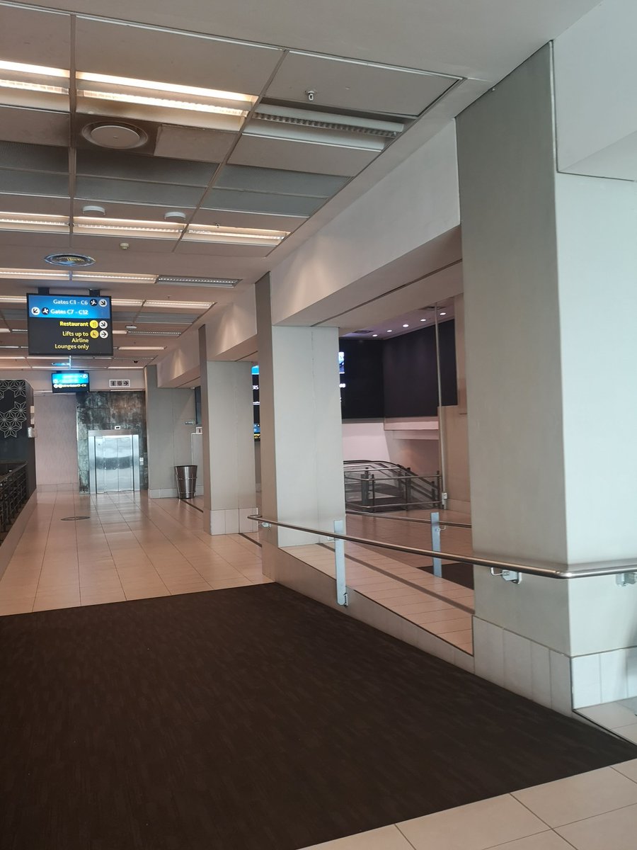 vlok_andre's tweet photo. Good morning ☕

Early morning flight out of my Cape Town 😭 back to my people in Gqeberha 😍 for two hours 😳 before I start a #roadtrip to Cradock to deal with some violence 😏

#restwhenimdead https://t.co/GDiAI3fpKf