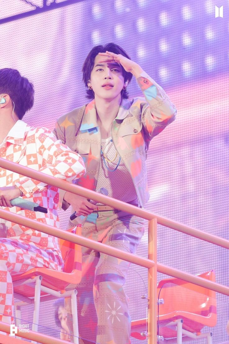 _Ajblue's tweet photo. 빨리 쾌차하세요 지민씨 사랑합니다 안전히 지내세요.  빨리 발을 딛기를 바랍니다💜💜
Get well soon jiminssi we love you, stay safe. Hope your back on your feet soon💜💜💜 #GetWellSoonJiminie #GetWellSoonJimin  #Jiminie #BTS_twt
#JiminWeLoveYou #BTSARMY https://t.co/JjX1x7PNiP