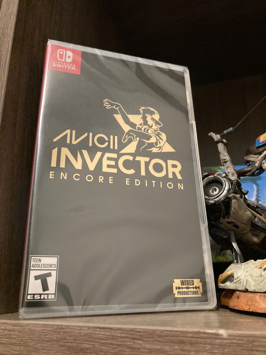 RetiredGamerz's tweet photo. Char scored me the physical copies of my favorite games! If they go on my display shelf you know they’re special. 

Shoutout to Char aka @Mr_Resetti for the best surprise ever!

Tags:
#earthnight #invector #Avicii #playstation4 #ps4 #Nintendo #NintendoSwitch https://t.co/mfTSnMwHuU