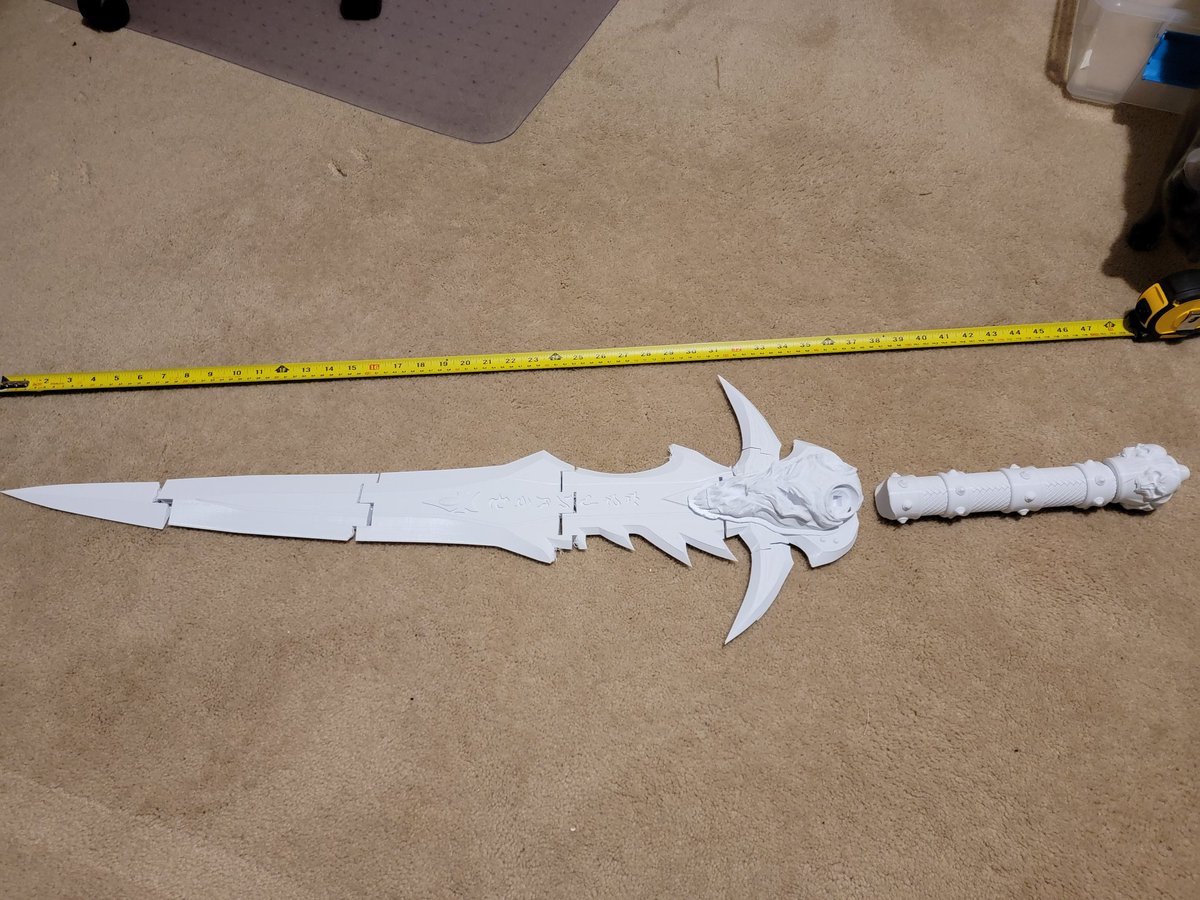 Shamaz084's tweet image. Getting so close! It&apos;s looking so good already!!

#artistatwork #makecoolstuff #3dcg #3dprinting #props #replica #Frostmourne #lichking #worldofwarcraft #wip