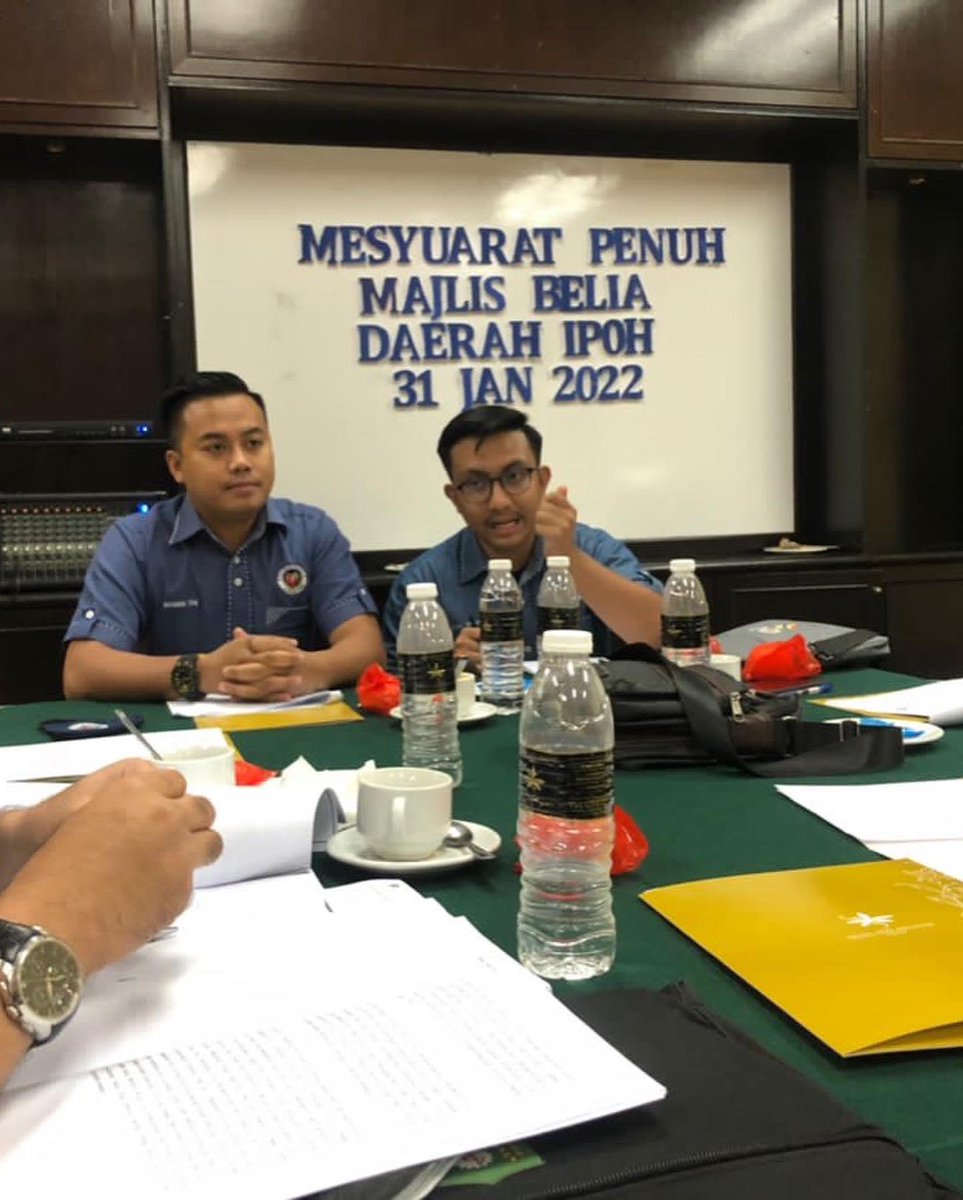 mhaiqalsyahid's tweet photo. Mesyuarat Penuh Ahli Jawatankuasa Majlis Belia Daerah Ipoh Bil.01/2022. @MBDIpohOfficial
M.Haiqal Syahid M.Hussin
Setiausaha Kehormat MBD Ipoh
#MBDIpoh
#TeguhKitaBersama https://t.co/RZyO2MKLxe